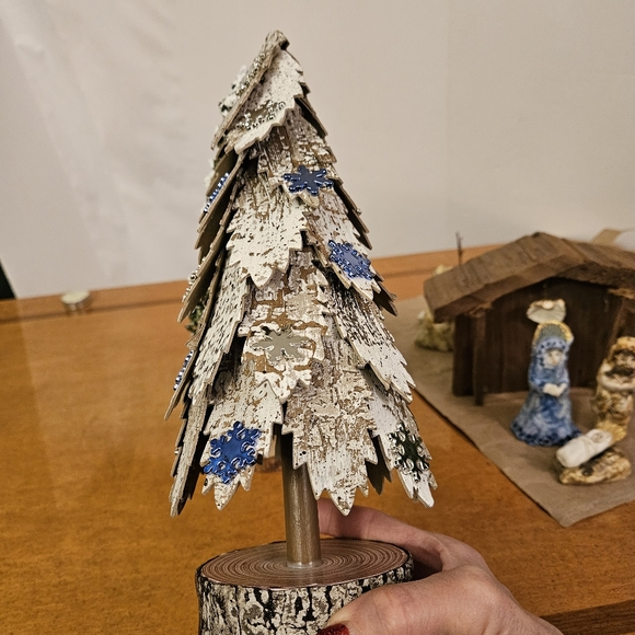3 Decorative Trees 12"×5" & 12"×4" - Picture 2 of 8